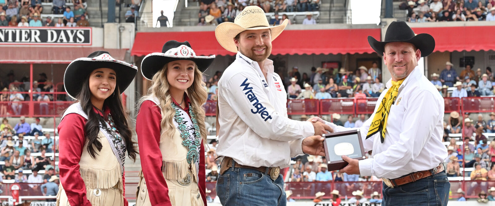 STEER WRESTLING | ELI LORD