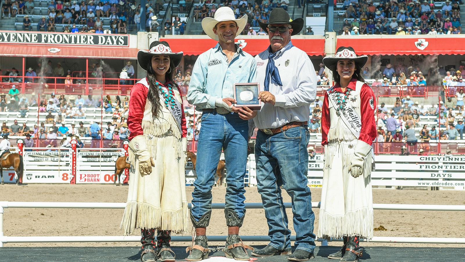 TJ GRAY | BULL RIDING CHAMPION