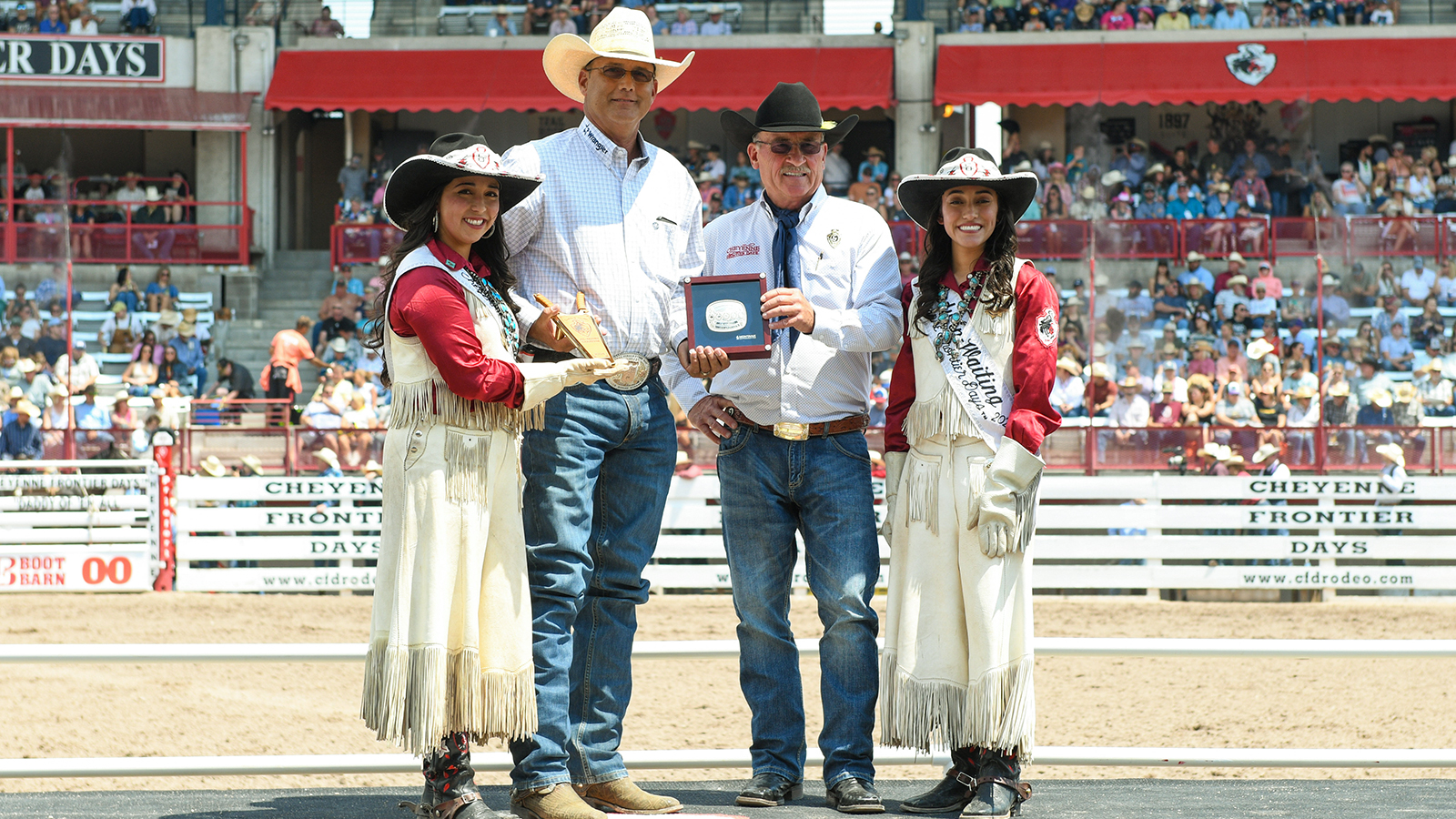 TONY REINA | LEGACY STEER ROPING CHAMPION