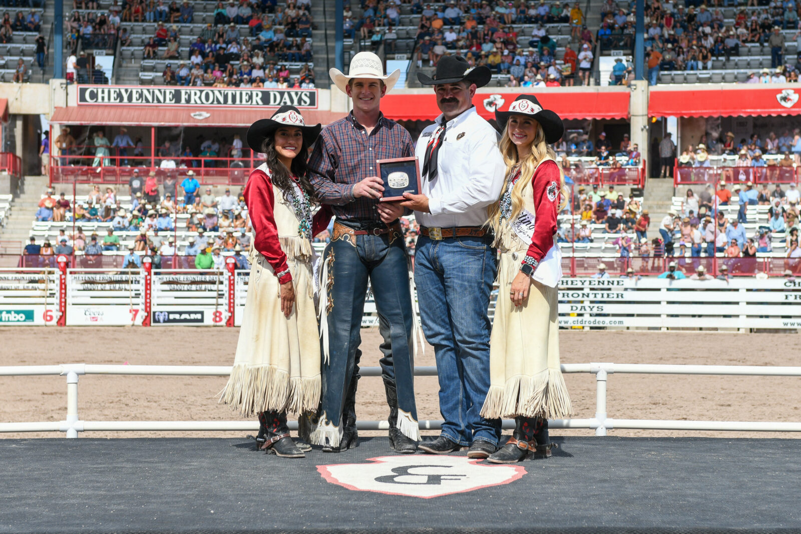 QYNN ANDERSEN | BULL RIDING CHAMPION